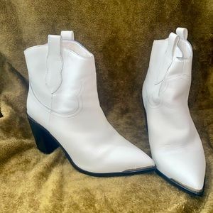 Steve Madden white boots